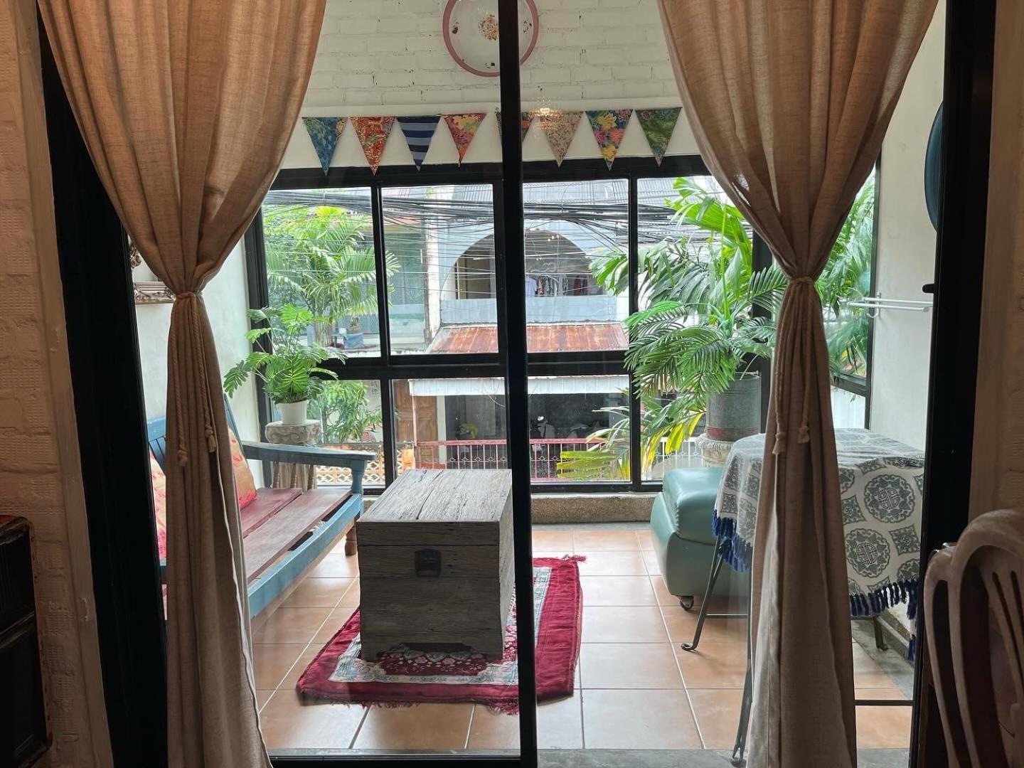 Apartamento Auntie & Niece Phuket Ban Sam Kong Exterior foto