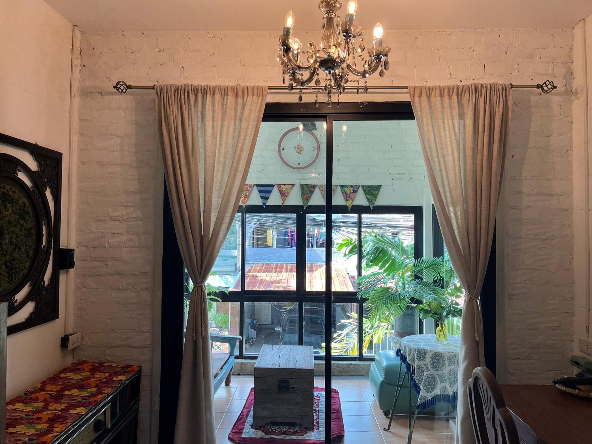 Apartamento Auntie & Niece Phuket Ban Sam Kong Exterior foto