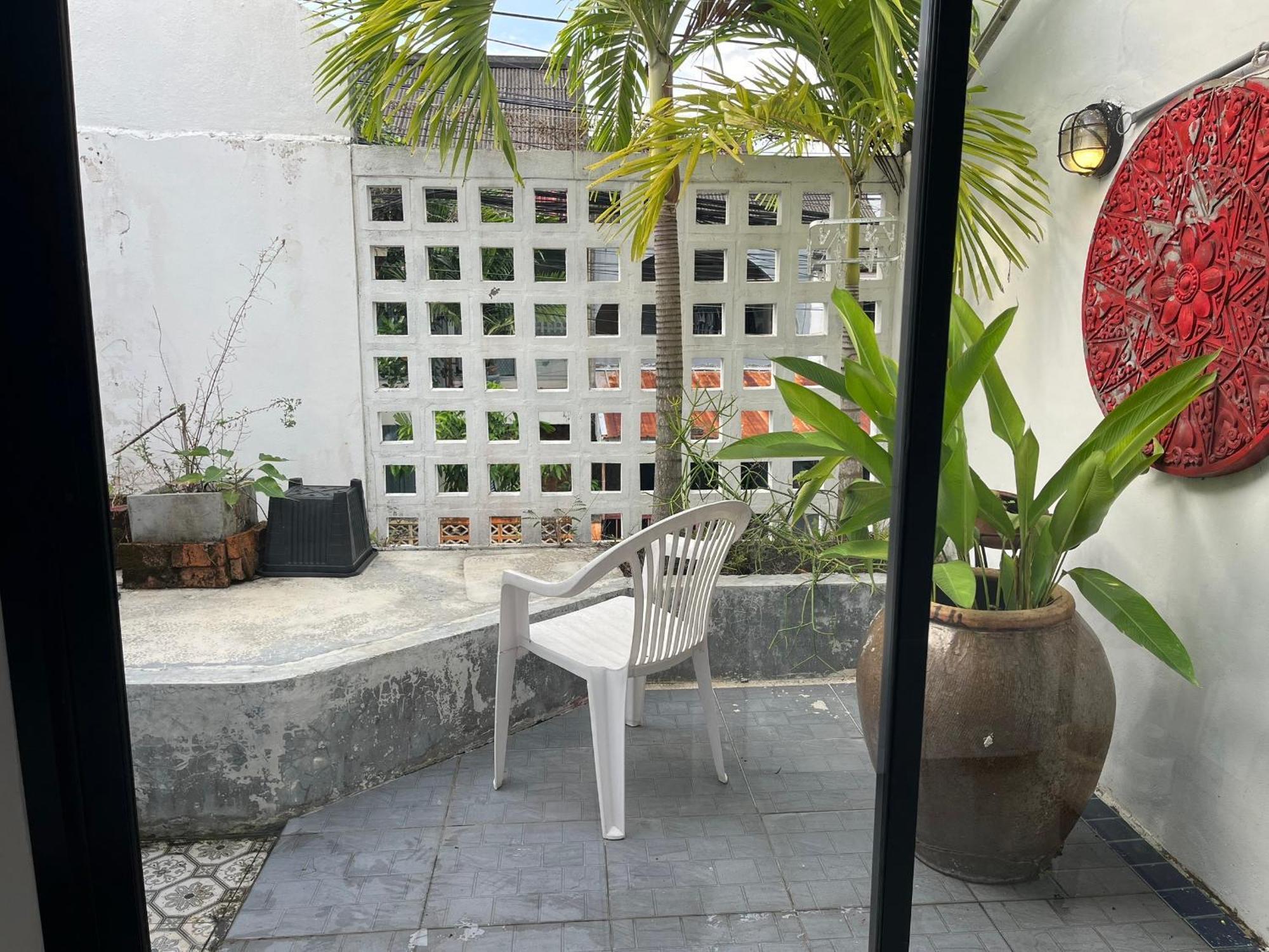 Apartamento Auntie & Niece Phuket Ban Sam Kong Exterior foto