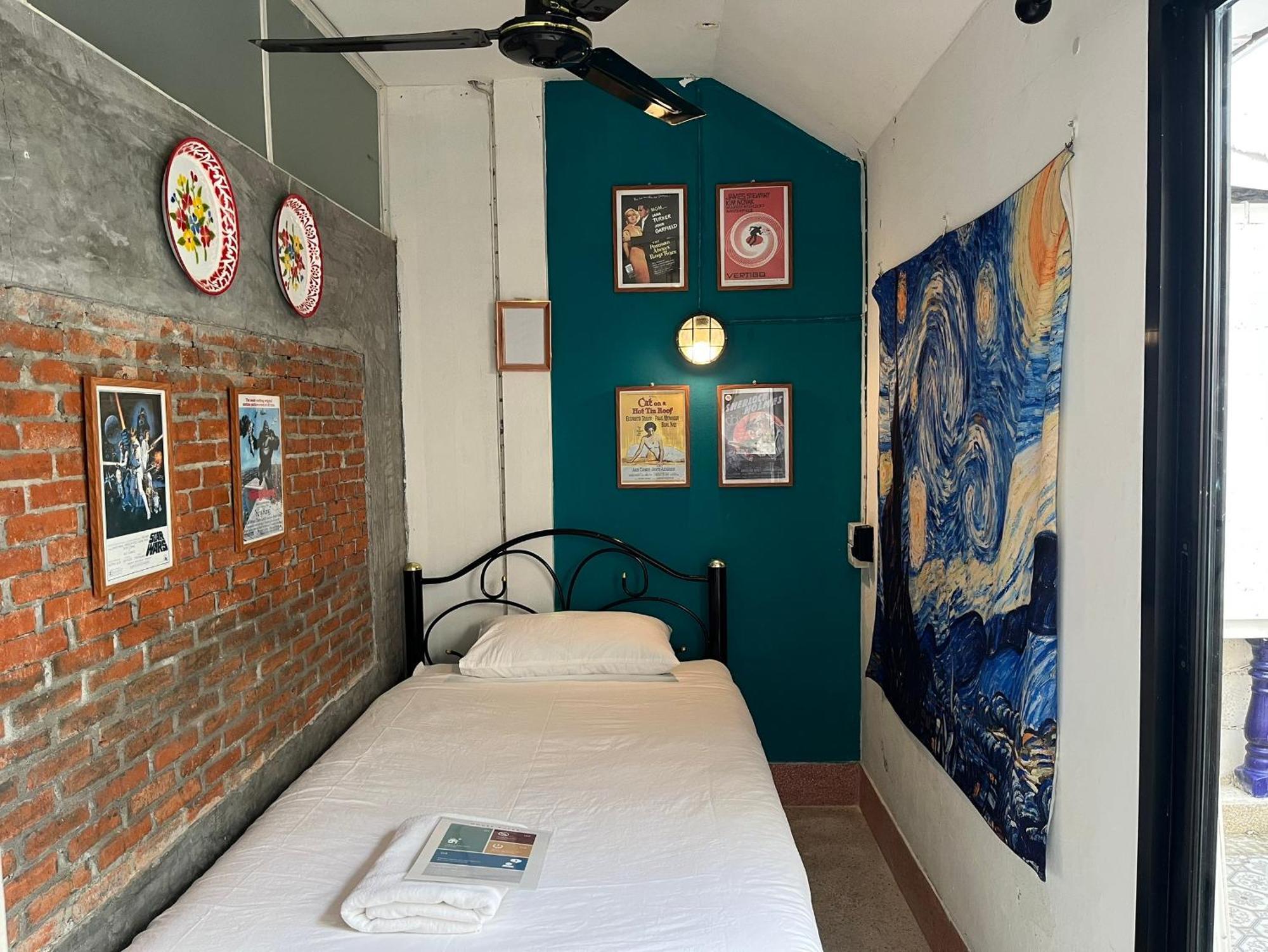 Apartamento Auntie & Niece Phuket Ban Sam Kong Exterior foto